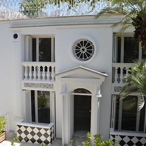 Muta House